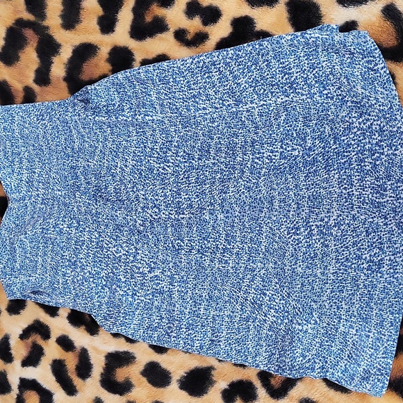 Vince 100%silk Top - Picture 4 of 11